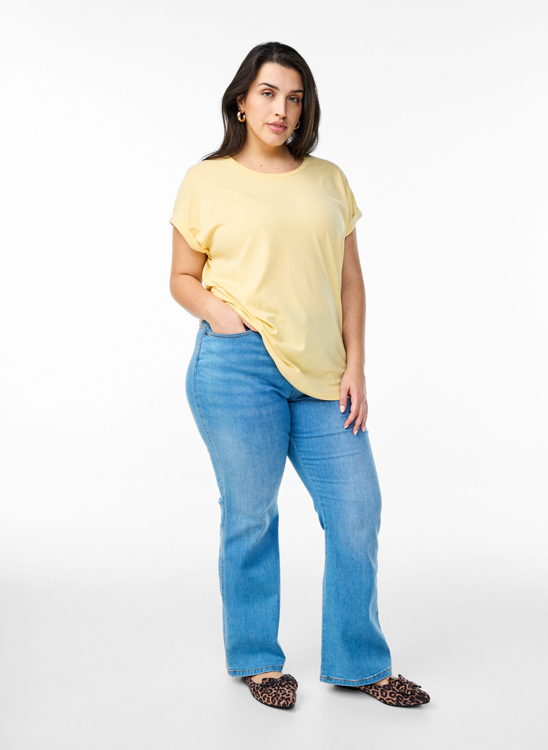 Zizzi T-shirt met korte mouwen van katoenmix, Geel, Model image number 1