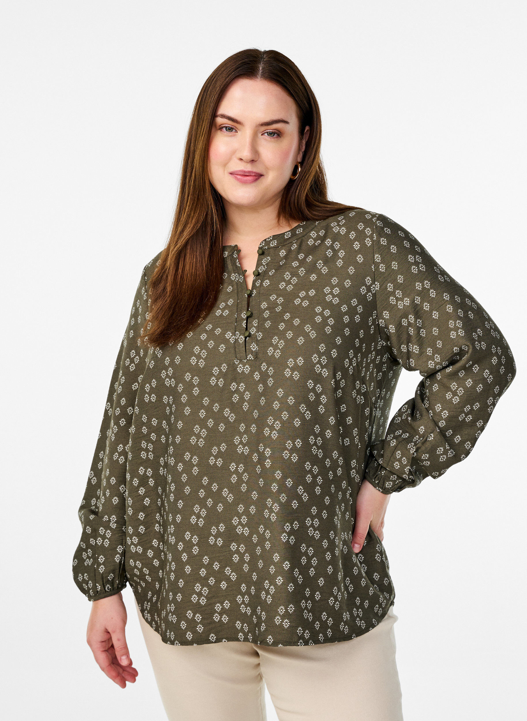Zizzi Blouse met lange mouwen met patroon en knopen, Groen, Model image number 0