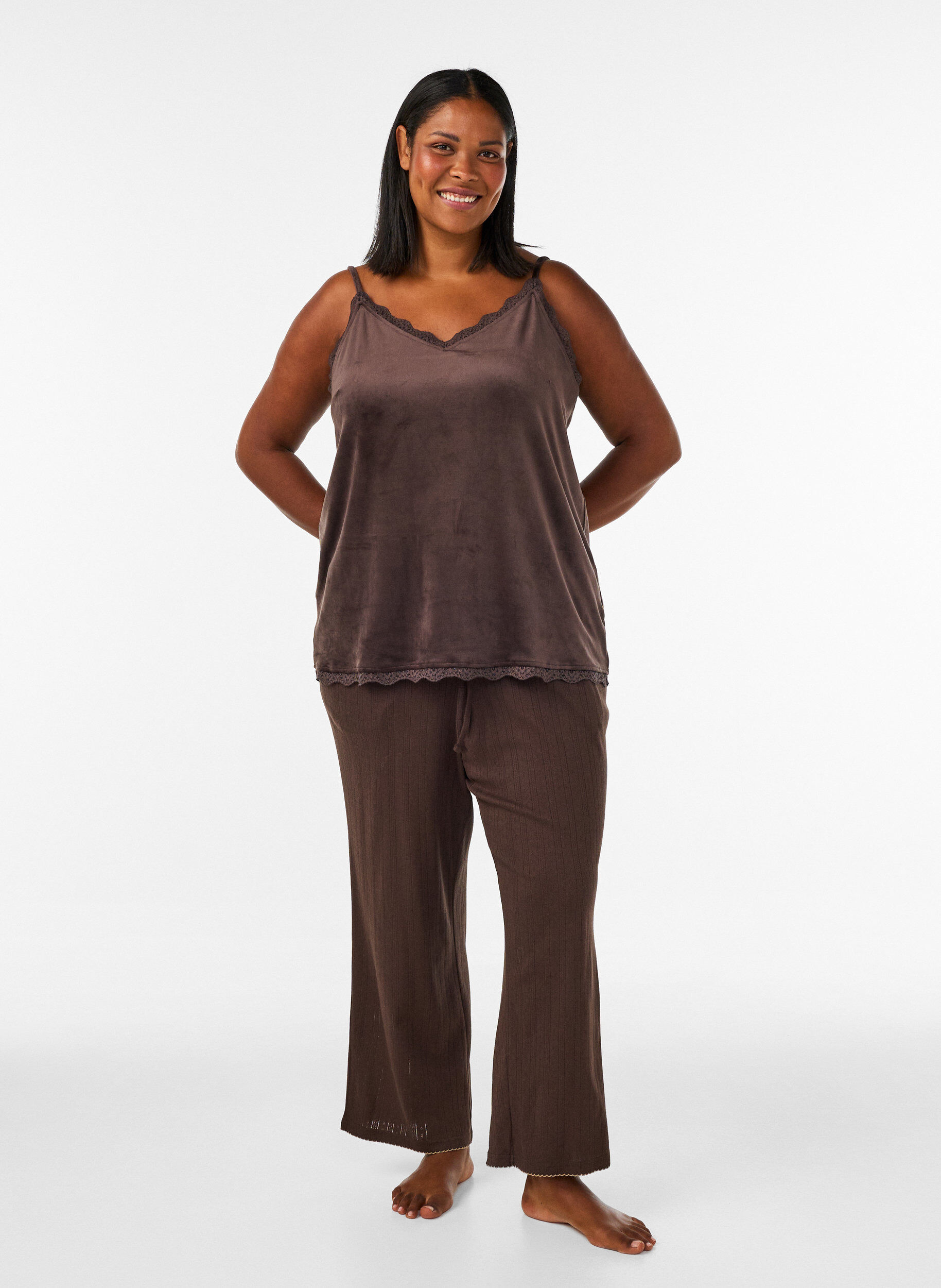 ZizziVelour top met kanten rand, Bruin, Model image number 1