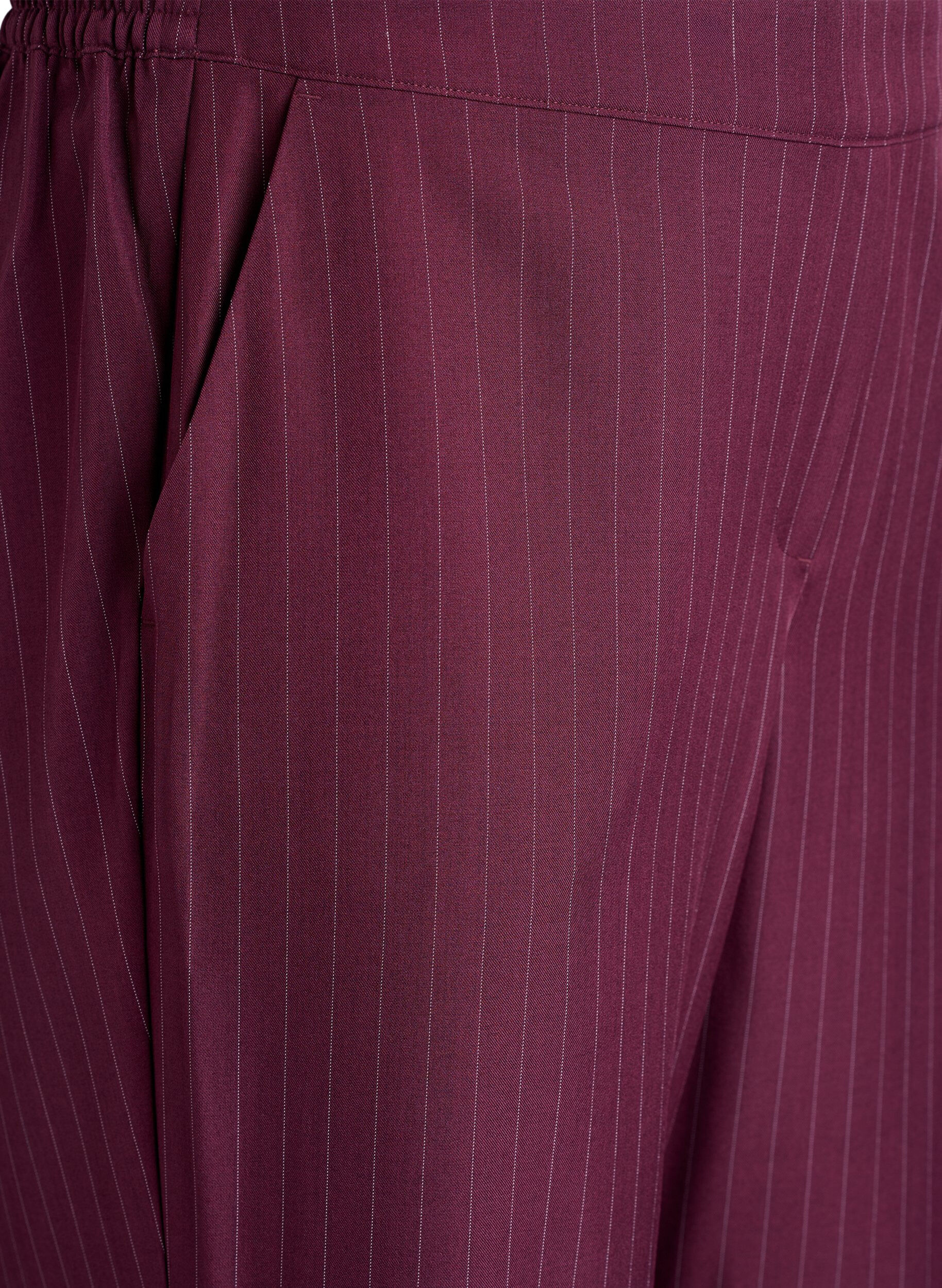 Zizzi FLASH - Losse broek met zakken, Rood, Packshot image number 2