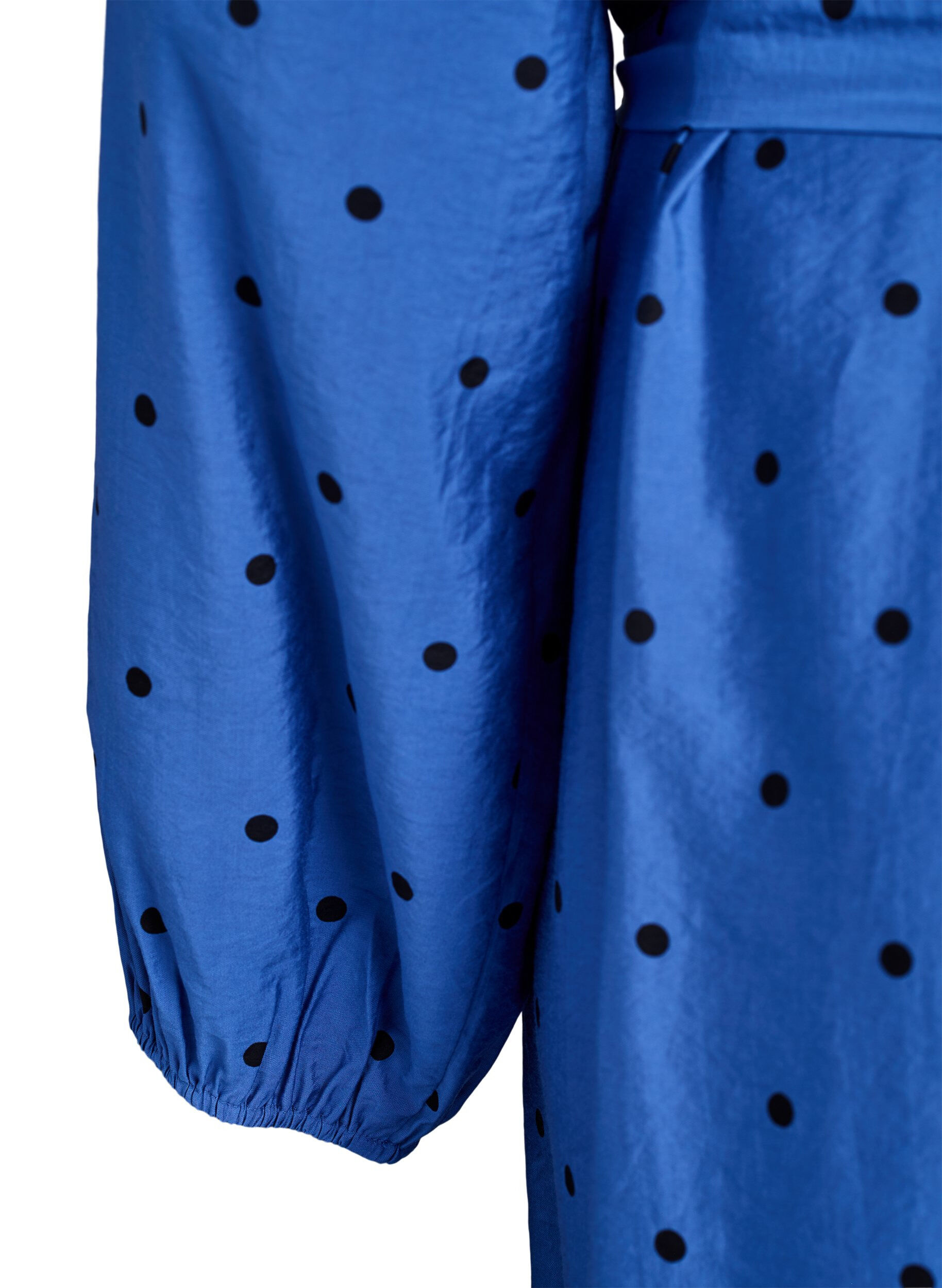 Zizzi Gestippelde midi-jurk met afneembare strikceintuur, Blauw, Packshot image number 4