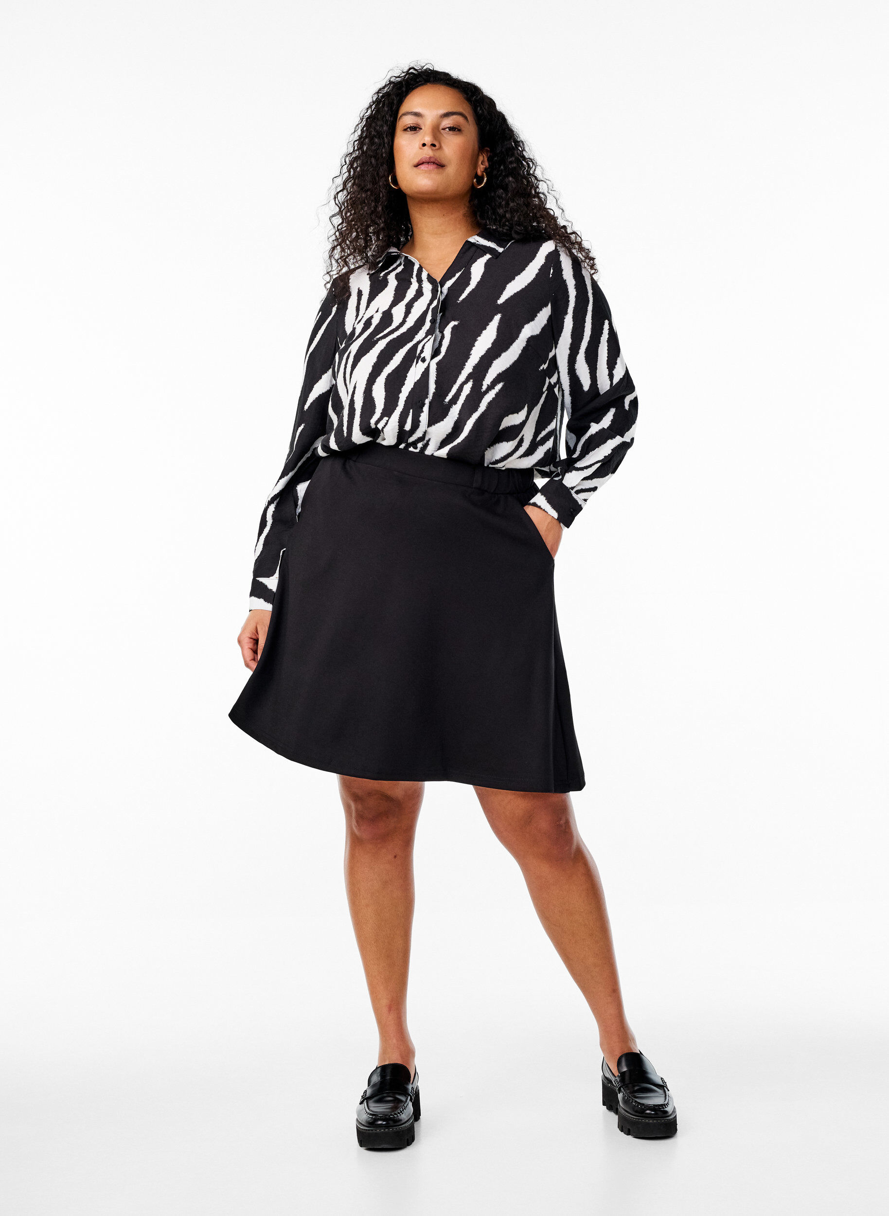 Zizzi Zebraprint overhemd, Zwart, Model image number 1