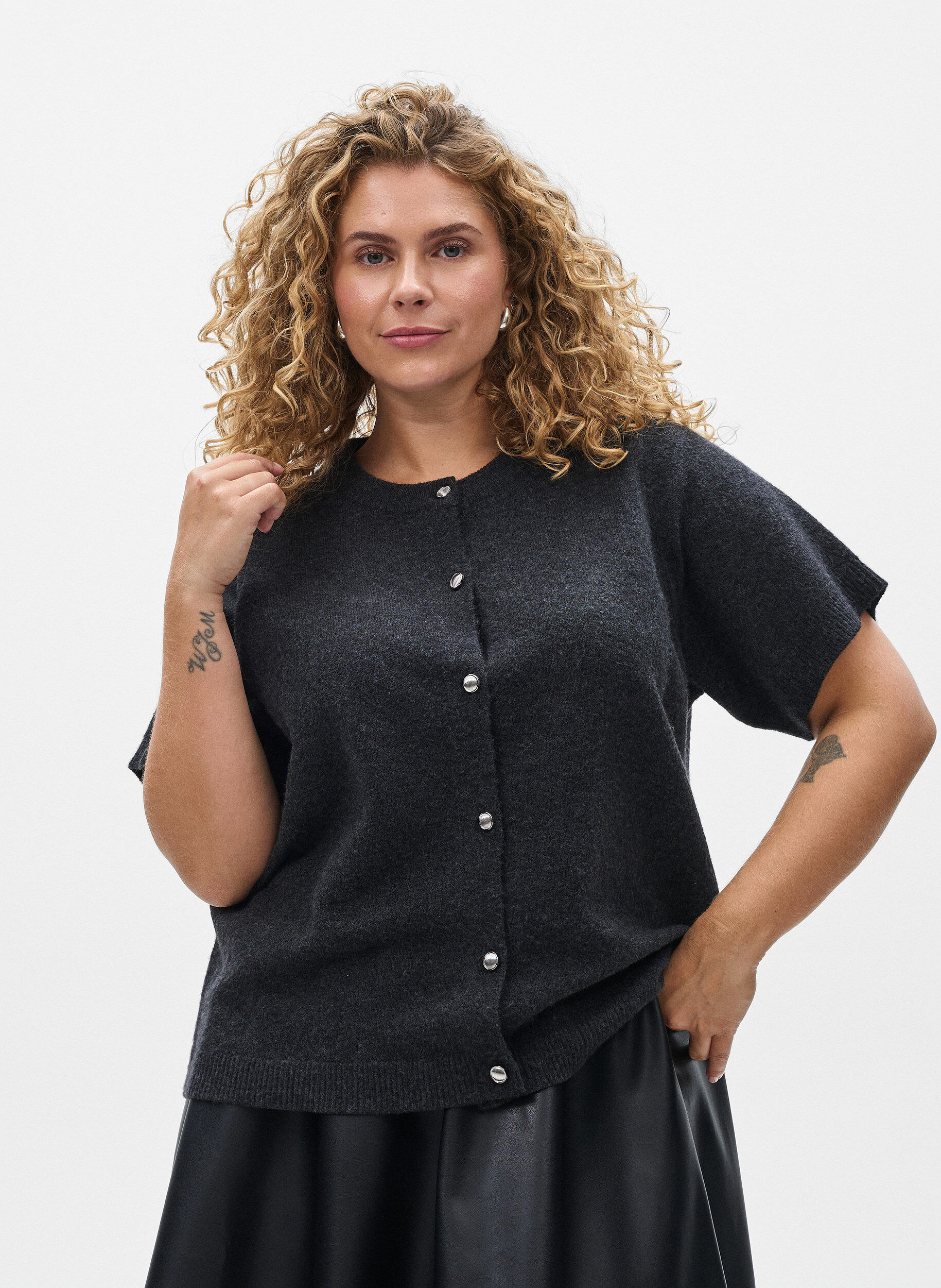 Zizzi Gebreide kleding vest met korte mouwen, Grijs, Model image number 0