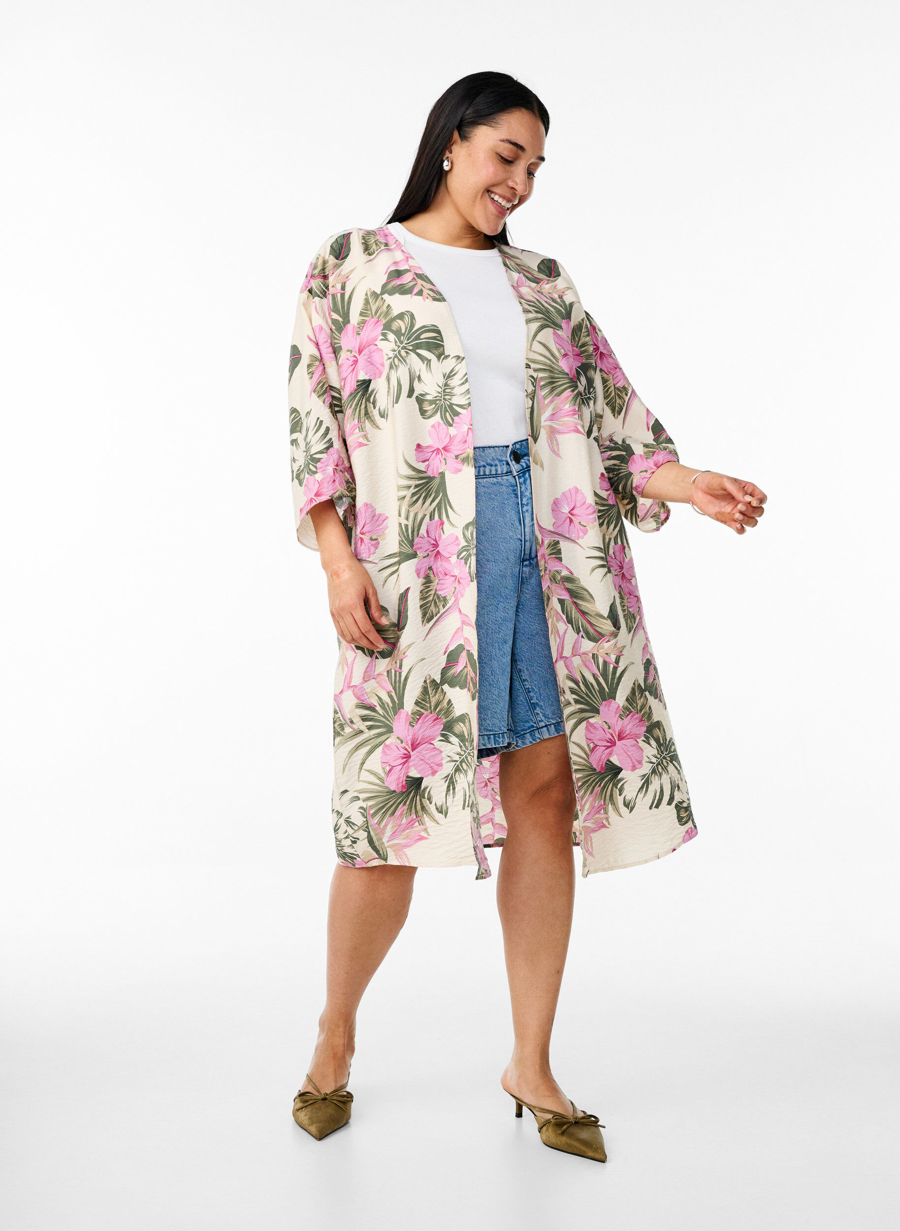 Zizzi Kimono van viscose met 3/4 mouwen, Vanille, Model image number 1