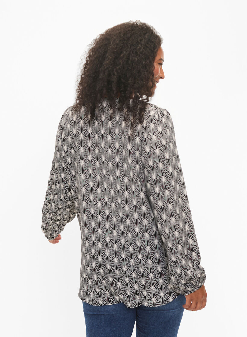 Shirtblouse met V-hals en print, Birch Graphic AOP, Model image number 1