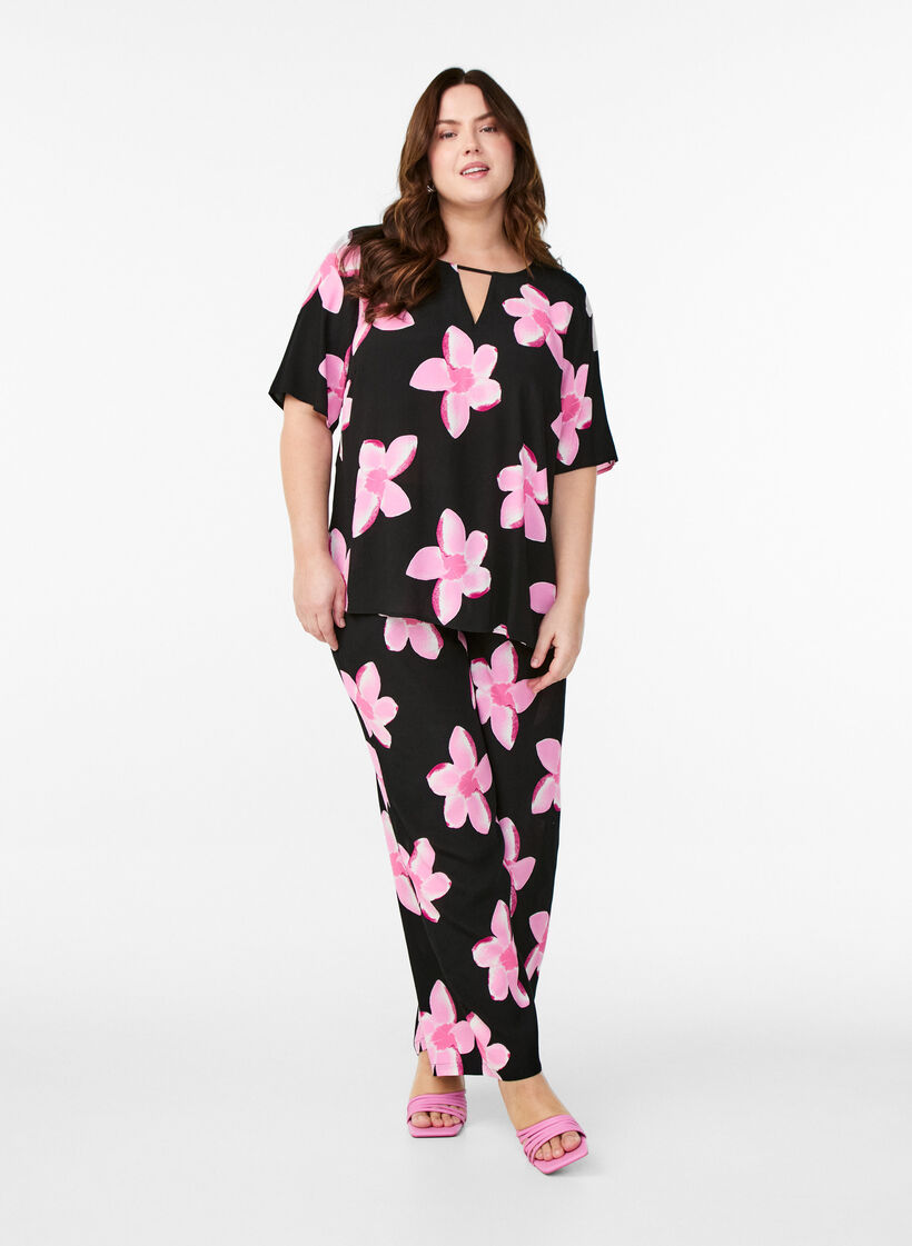 Losvallende viscose broek met zakken, Zwart, Model image number 0