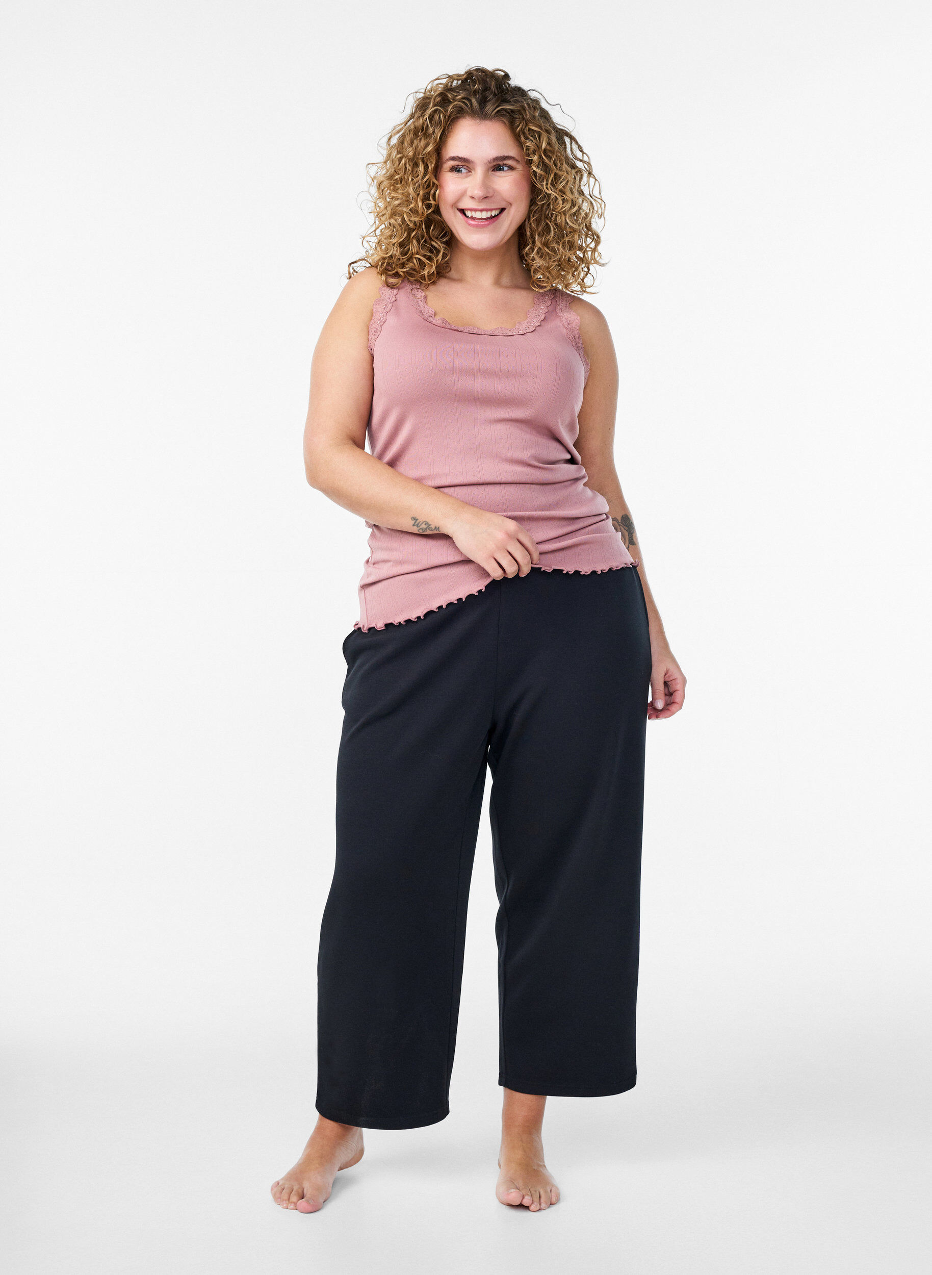 Zizzi Tanktop met kant en broderie anglaise, Roze, Model image number 1