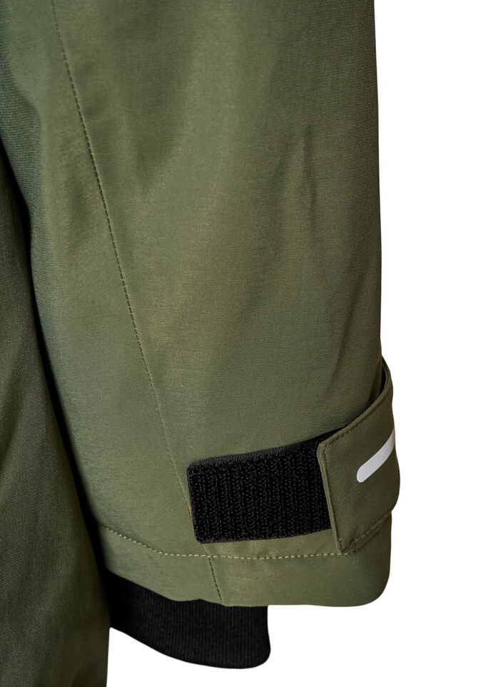 Waterafstotende parka met capuchon en functionele details, Groen, Packshot image number 4