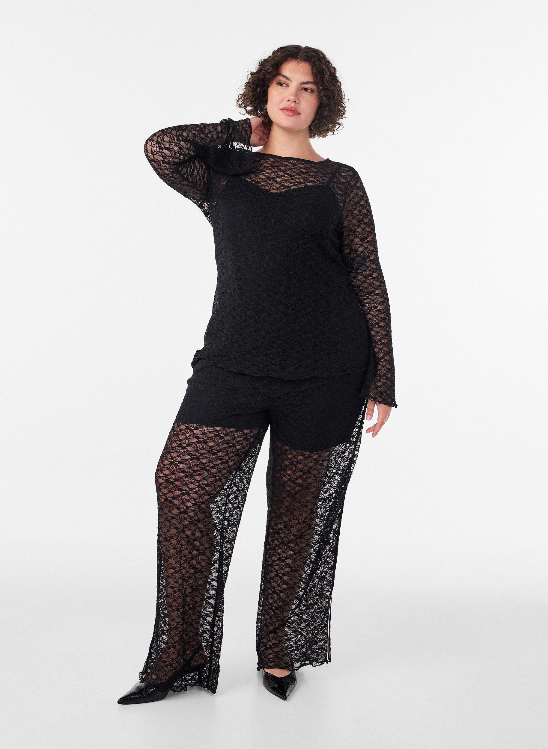ZizziTransparante wijde kanten broek, Zwart, Model image number 0