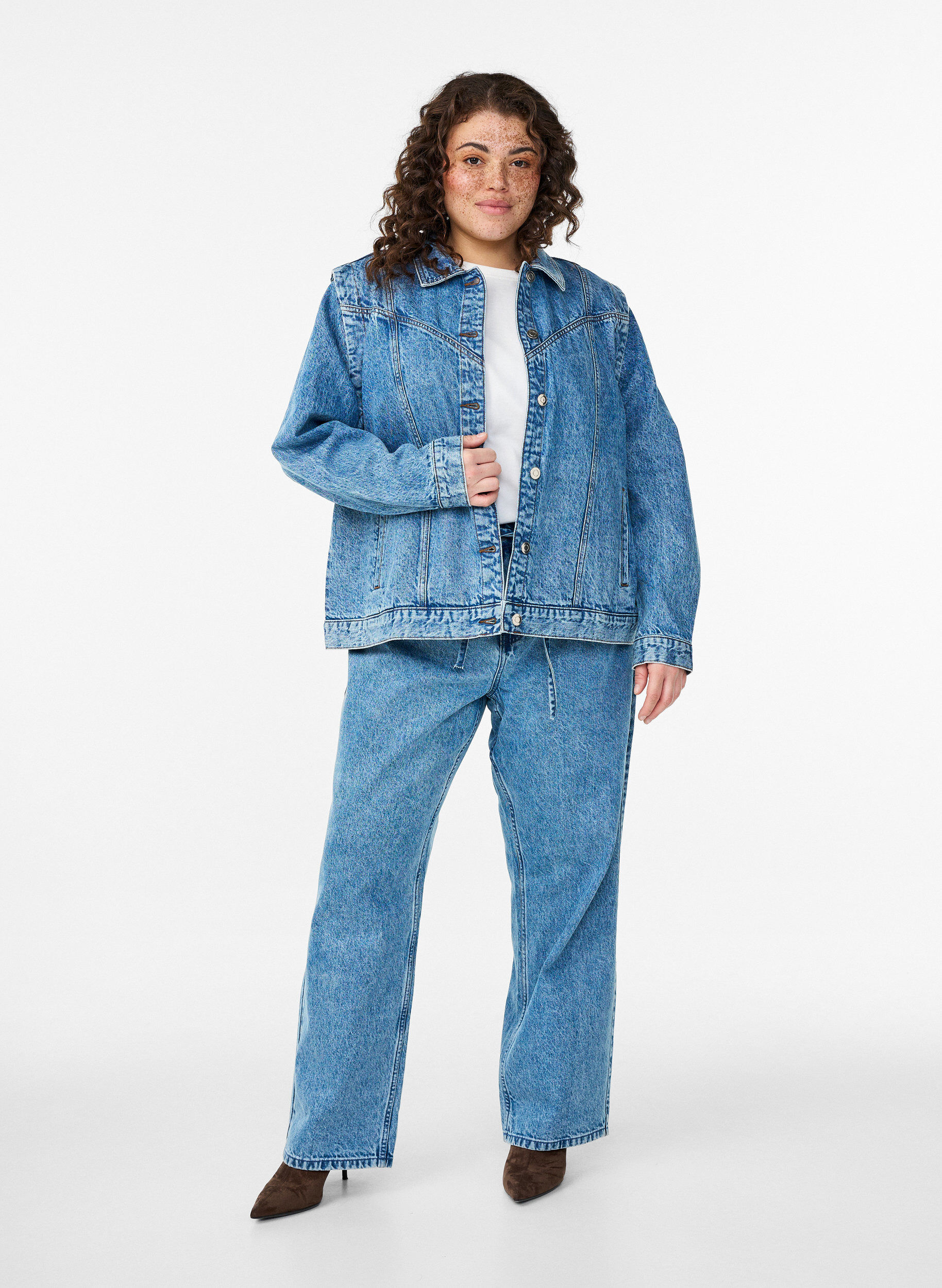 Zizzi Denimjack met afneembare mouwen, Blauw, Model image number 1