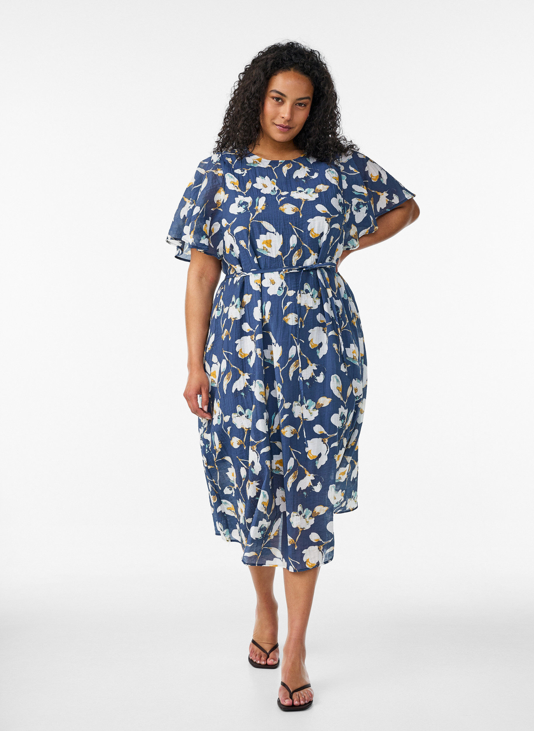 Enkellange jurk met vlindermouwen en strikceintuur, Blauw, Model