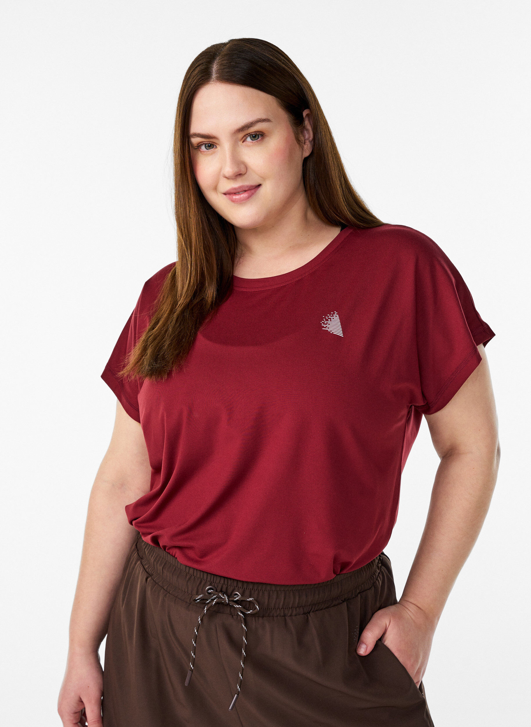 Effen gekleurd trainingsshirt, Rood, Model
