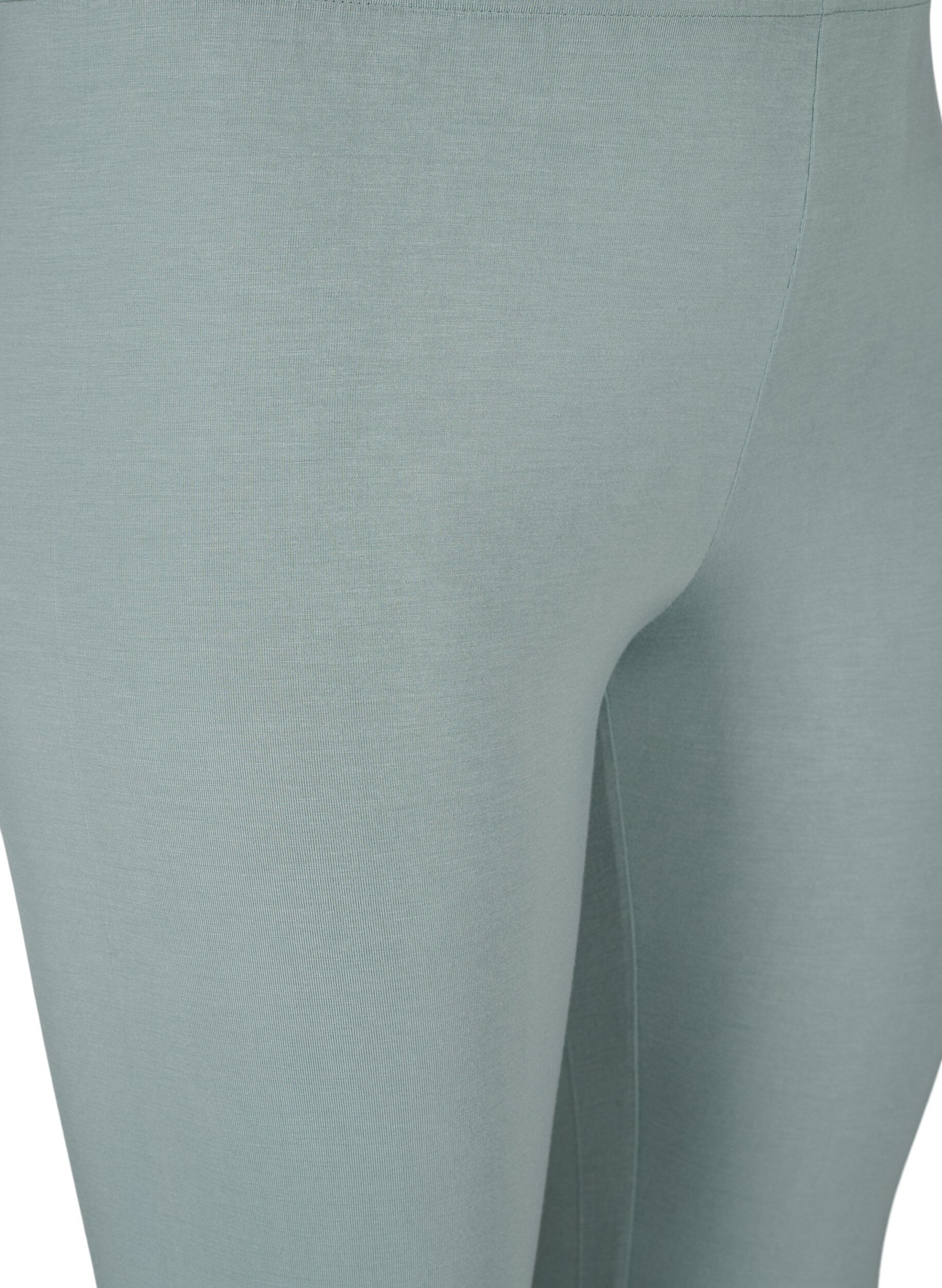 Zizzi Basic 3/4 legging in viscose, Groen, Packshot image number 2