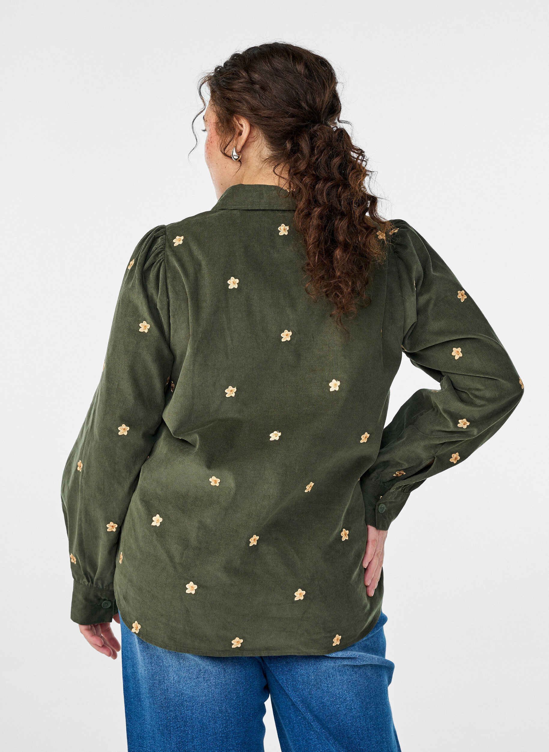 Zizzi Corduroy overhemd met geborduurde bloemen, Groen, Model image number 2