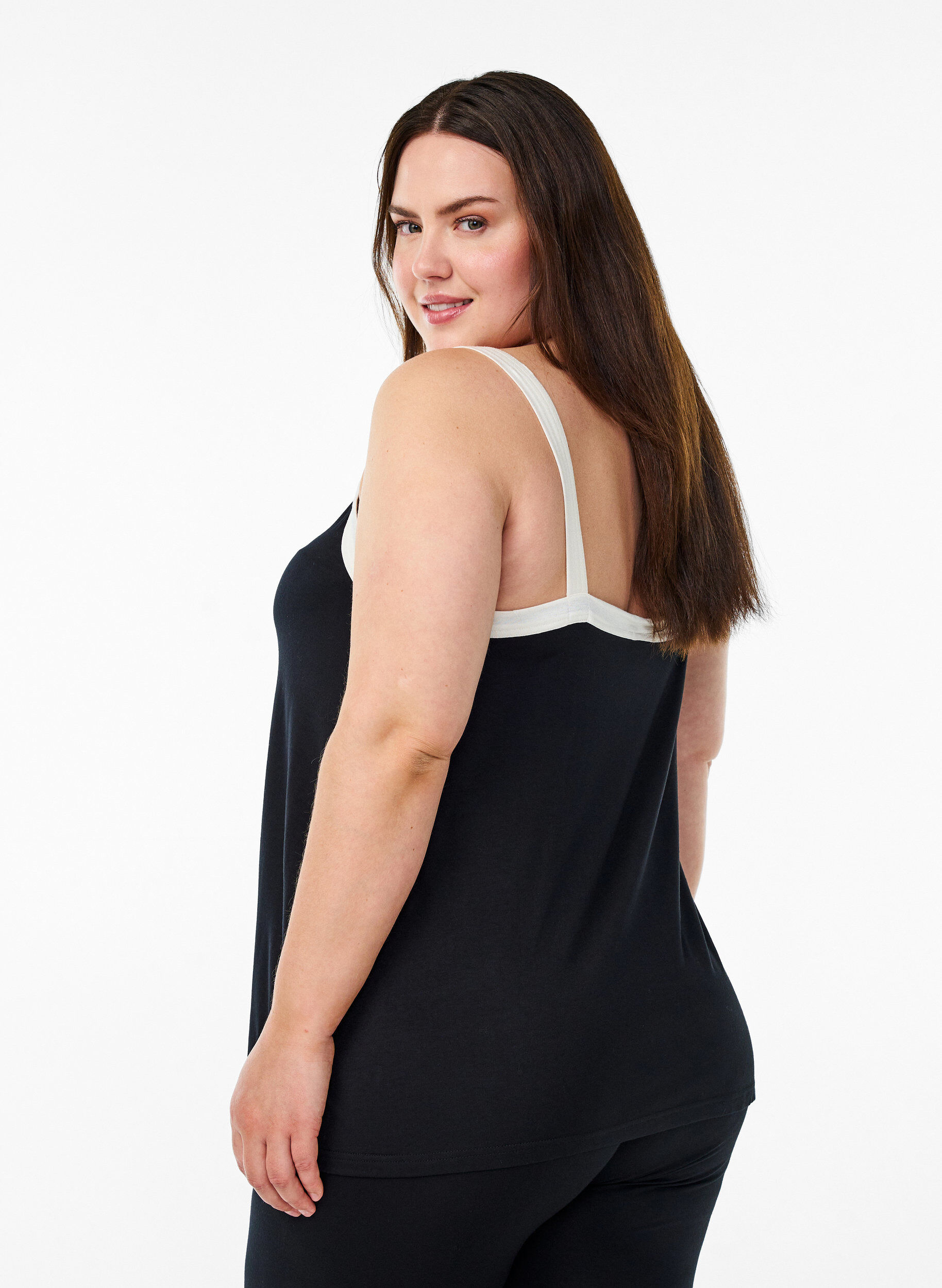 Zizzi Nacht top met bandjes en V-hals, Zwart, Model image number 2