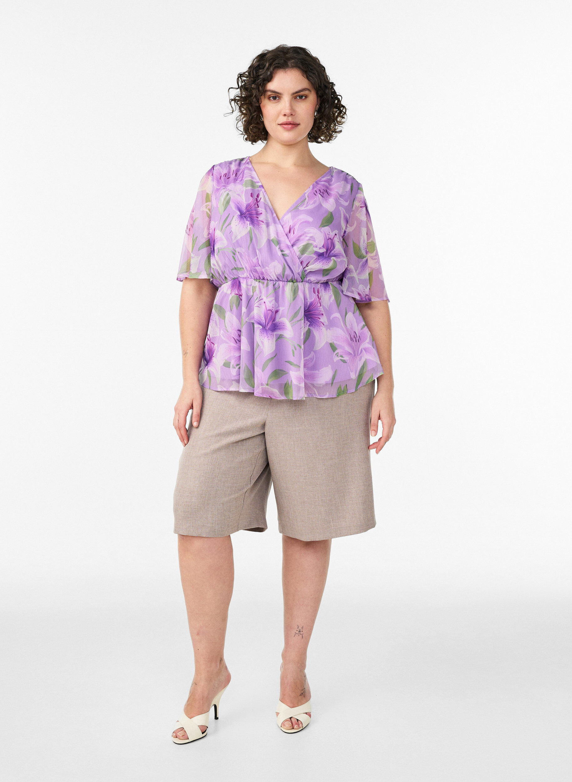 ZizziBloemen chiffon blouse met korte mouwen, Paars, Model image number 1