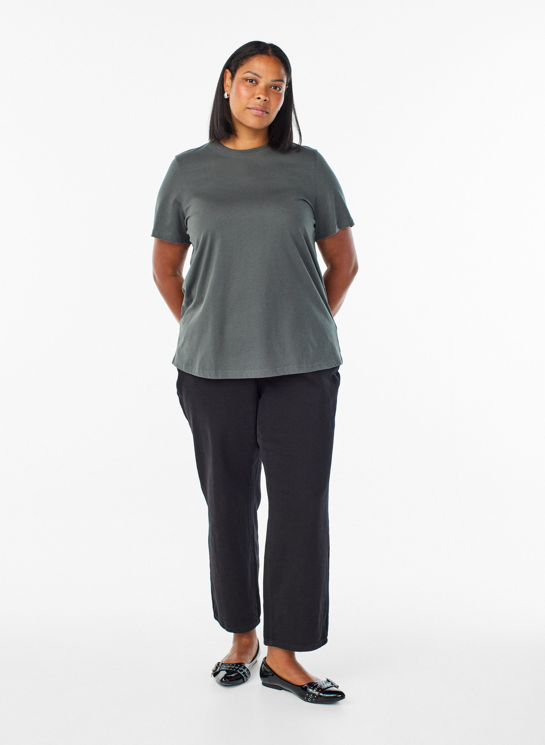 Zizzi Basic katoenen T-shirt met ronde hals, Groen, Model image number 1
