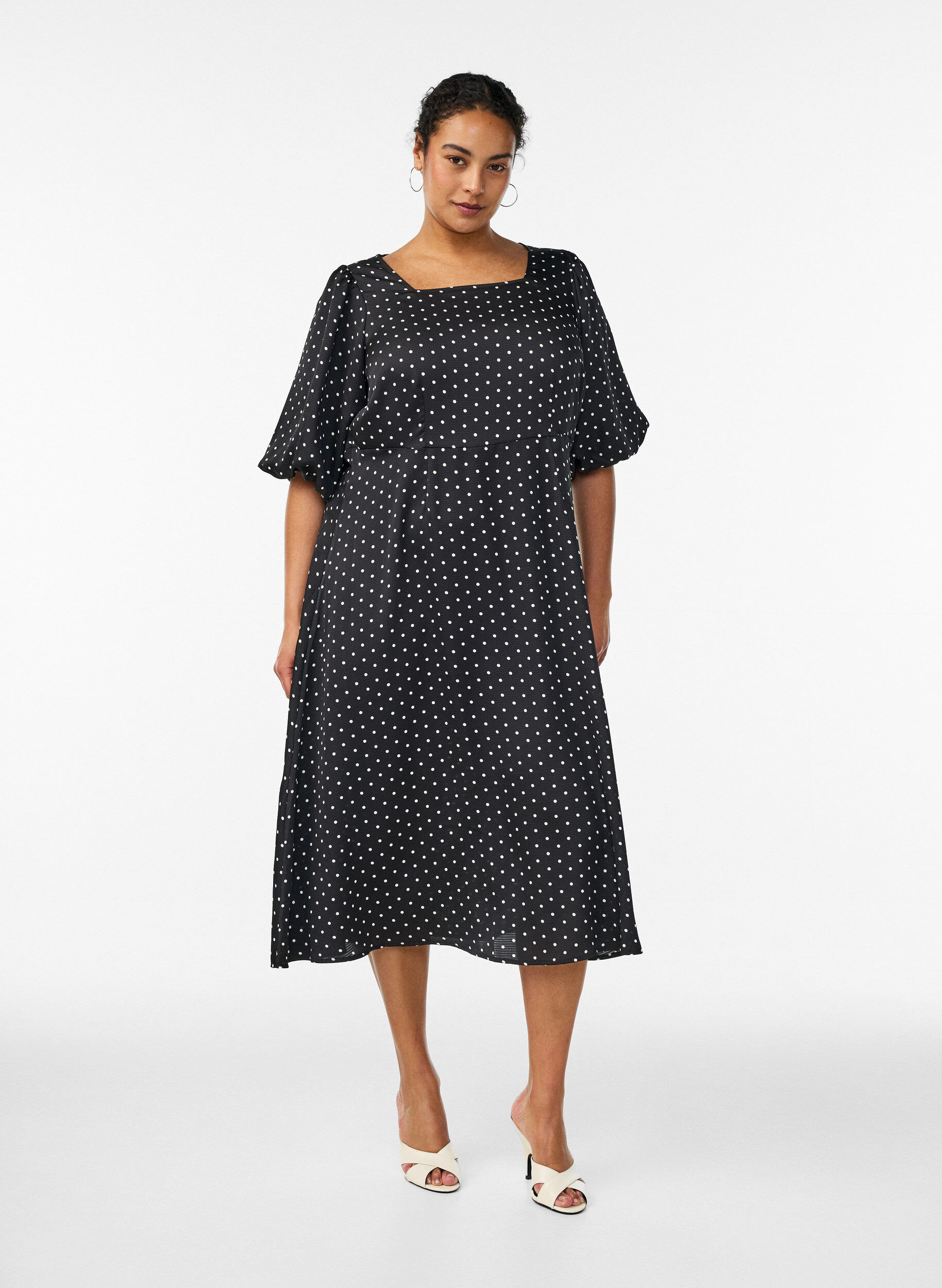 Polkadot midi-jurk met vierkante halslijn, Zwart, Model