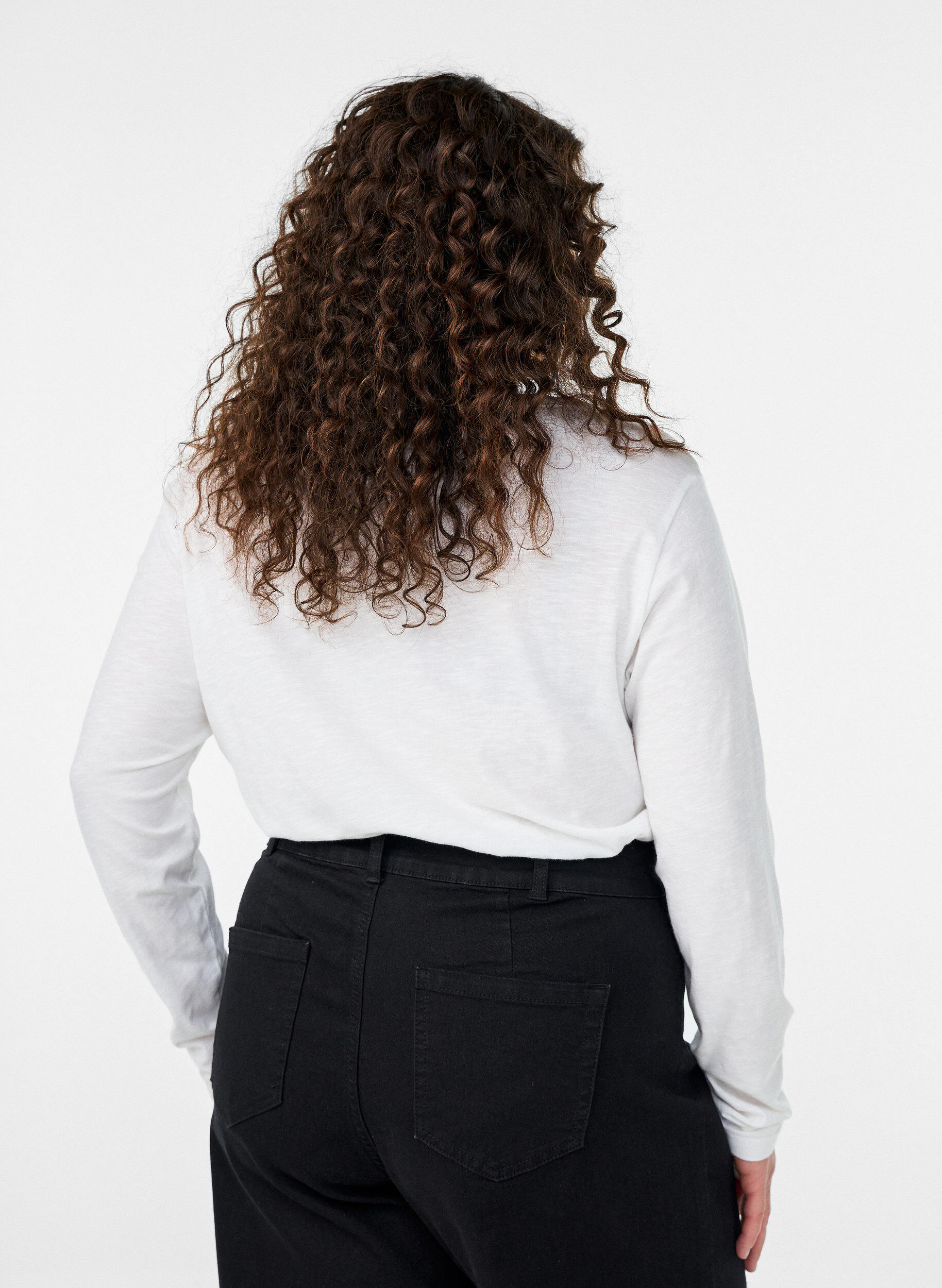 Zizzi FLASH - T-shirt met lange mouwen, V-hals en knopen, Wit, Model image number 2