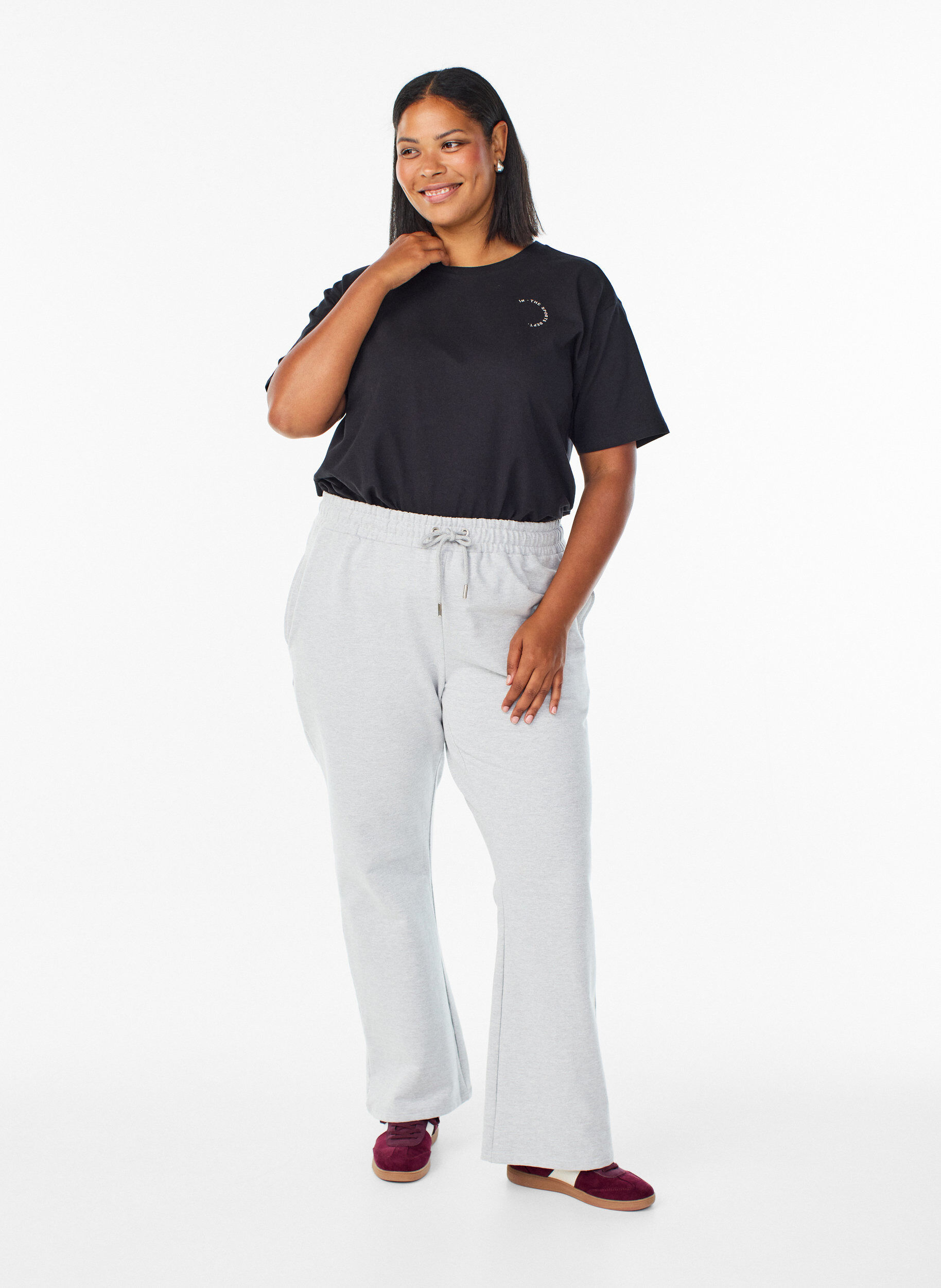 Zizzi Sportief T-shirt in biologisch katoen, Zwart, Model image number 1