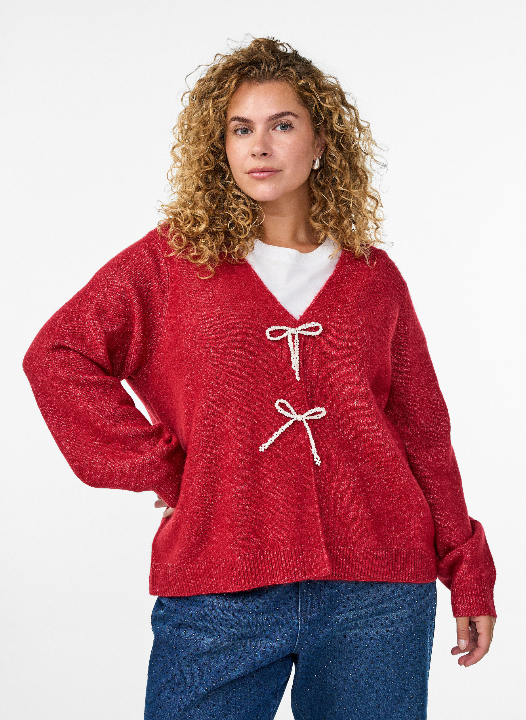 Gebreide cardigan met parelknopen, Rood, Model