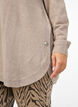 Lange gebreide blouse met knoopdetail aan de zijkant, Simply Taupe Mel., Model image number 2
