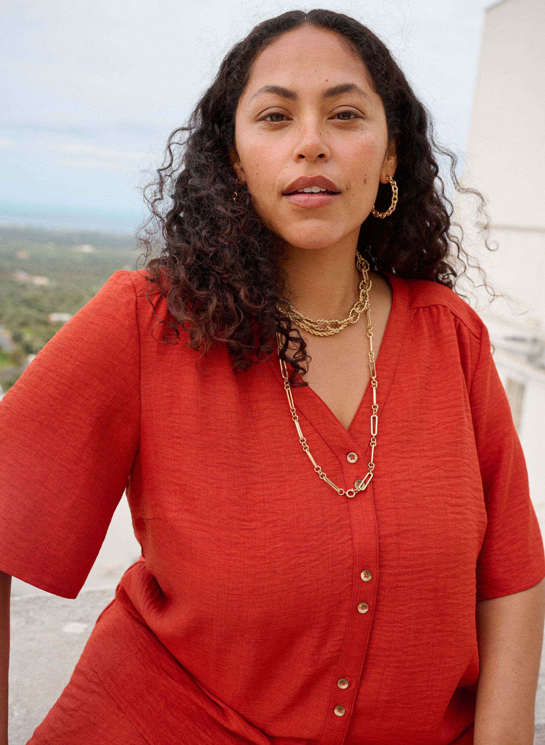 Zizzi Overhemd blouse met V-hals en korte mouwen, Rood, Image image number 0