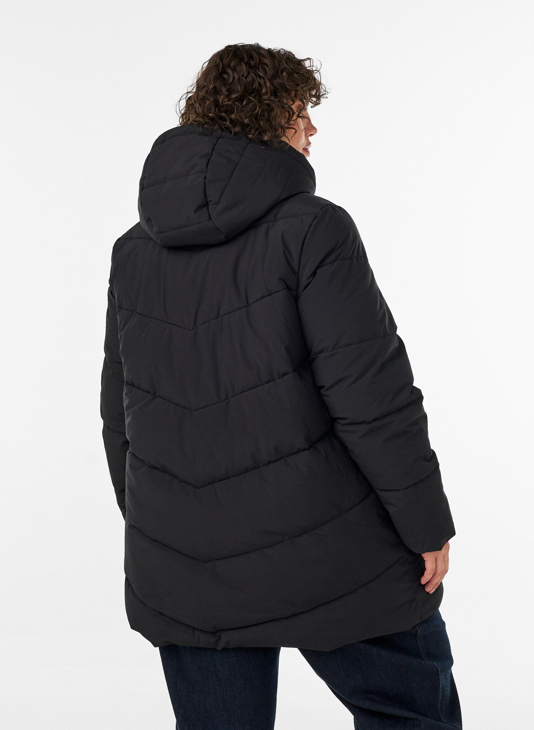 ZizziHalflange pufferjas met capuchon, Zwart, Model image number 2
