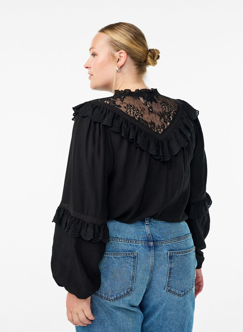 Viscose blouse met kant en ruches, Zwart, Model