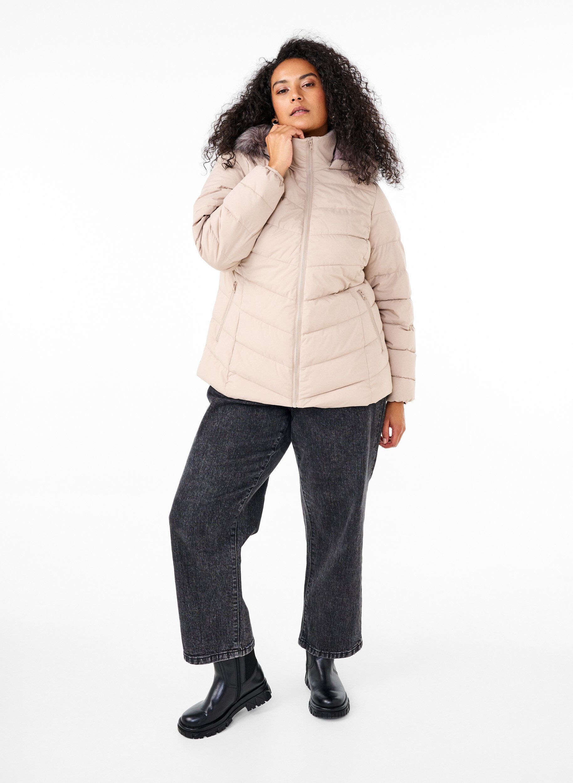 ZizziKort pufferjack met capuchon, Beige, Model image number 1