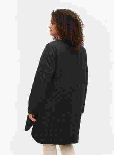 Gewatteerd jasje met knopen, Black, Model image number 1