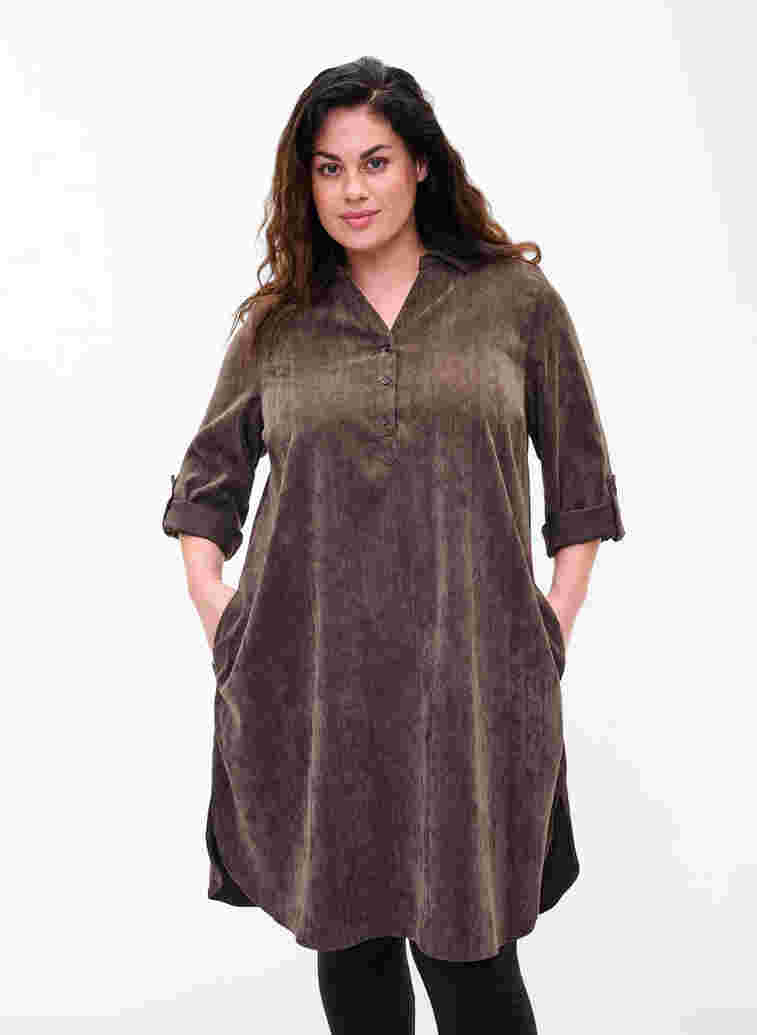Fluwelen jurk met 3/4 mouwen en knopen, Java, Model image number 0