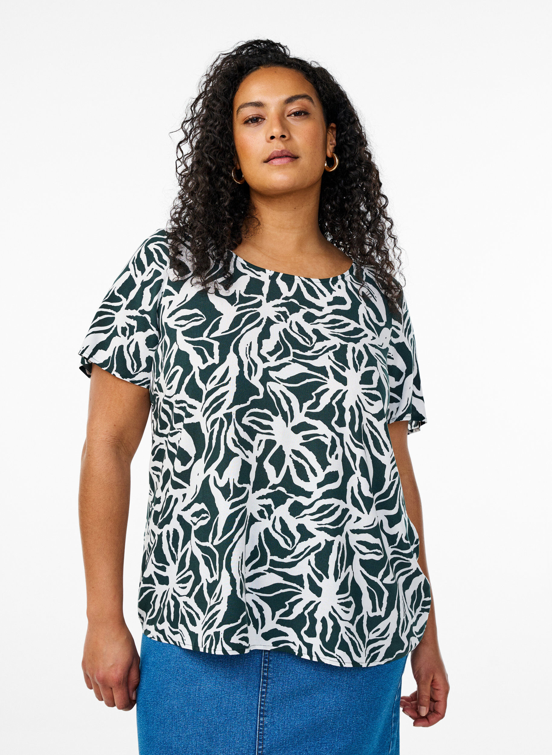 Zizzi Viscose blouse met korte mouwen en print, Groen, Model image number 0
