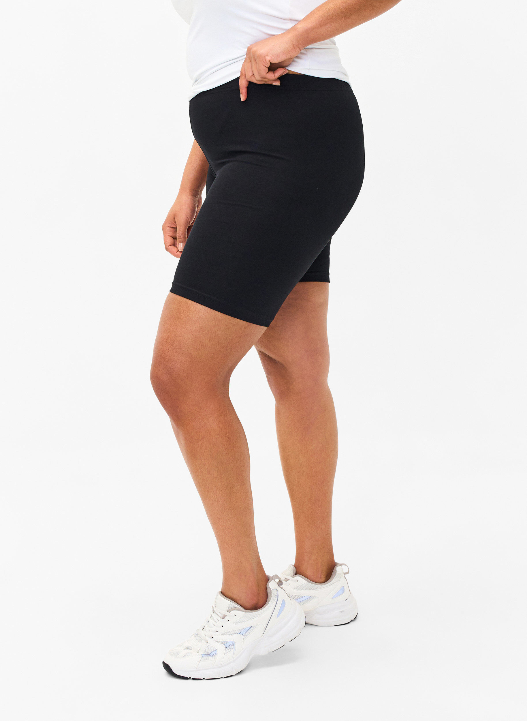 Zizzi FLASH - verpakking met 2 Legging shorts, Zwart, Model image number 0