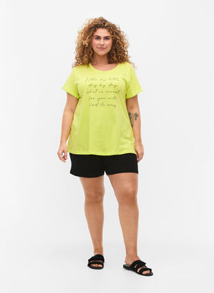 Bedrukt T-shirt van biologisch katoen, Wild Lime w. Navy, Model image number 2