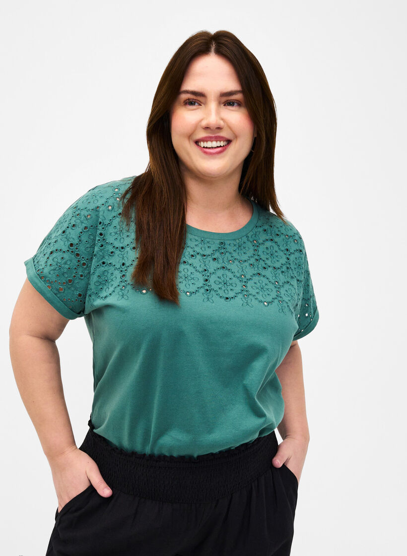 T-shirt van biologisch katoen met Engels borduurwerk, Sea Pine, Model image number 0