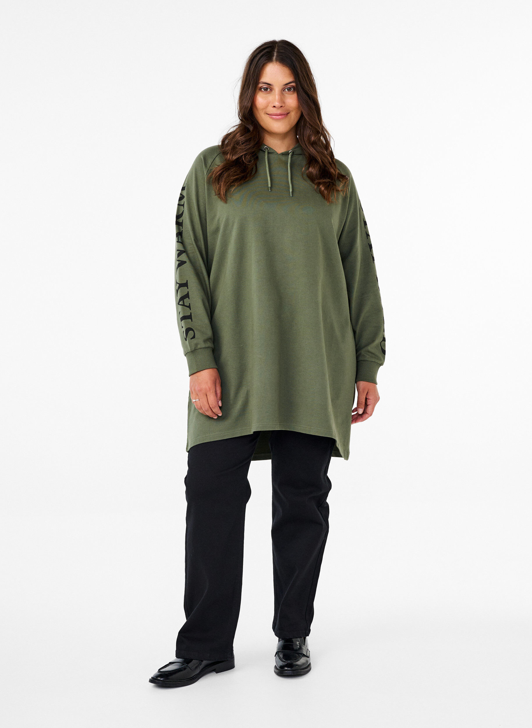 Zizzi Oversized sweatshirt met print op de mouwen, Thyme w. Black, Model image number 2