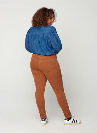 Super slim fit Amy jeans met hoge taille, Brown ASS, Model image number 0