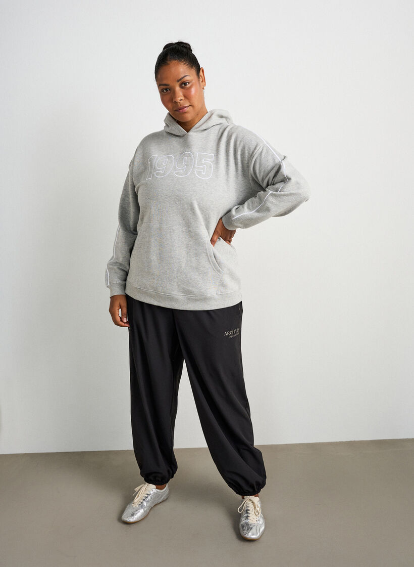 Hoodie met geborduurd motief, Grijs, Model image number 1