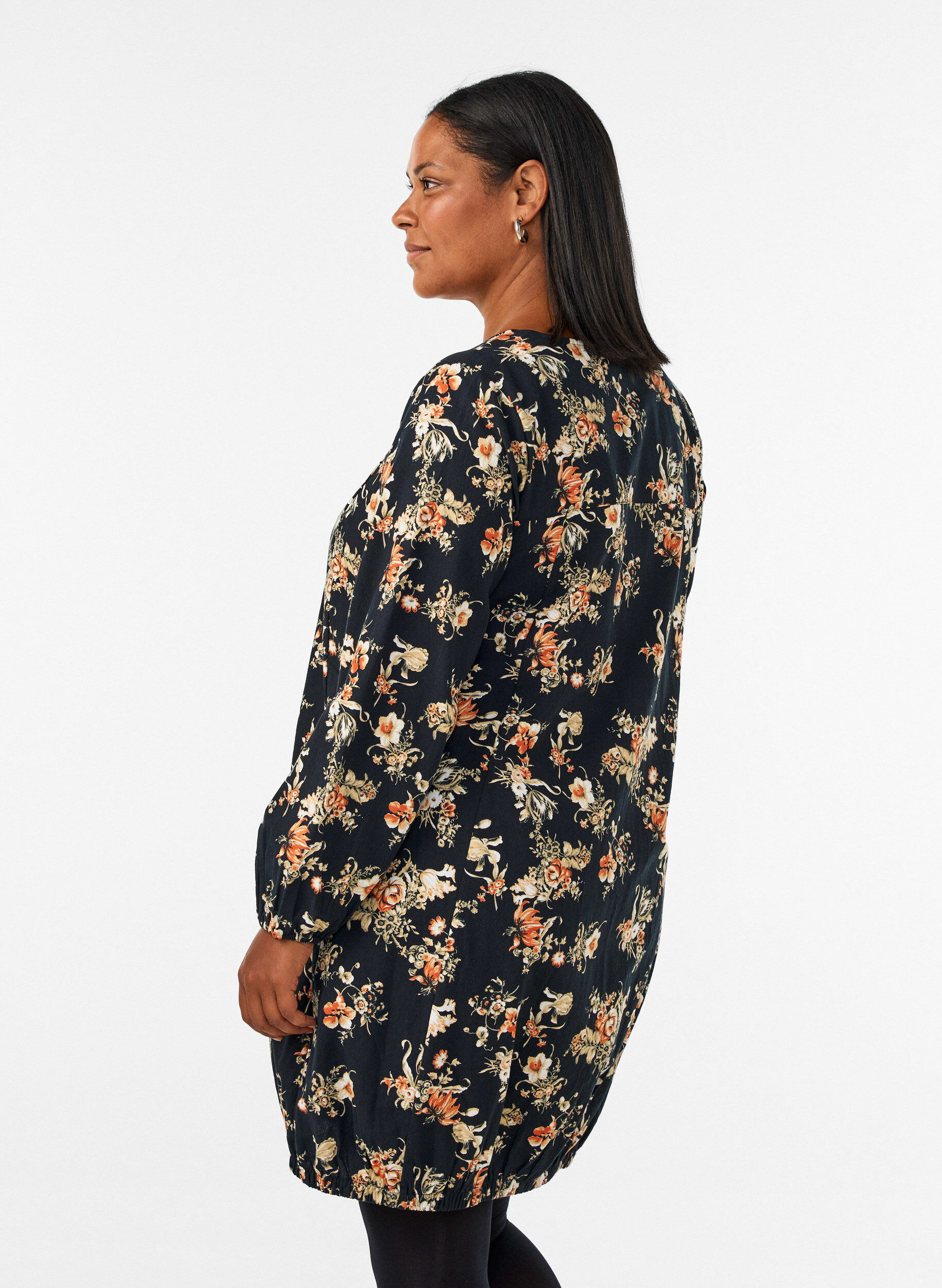 ZizziKorte katoenen jurk met een elastische zoom en lange mouwen, Zwart, Model image number 2