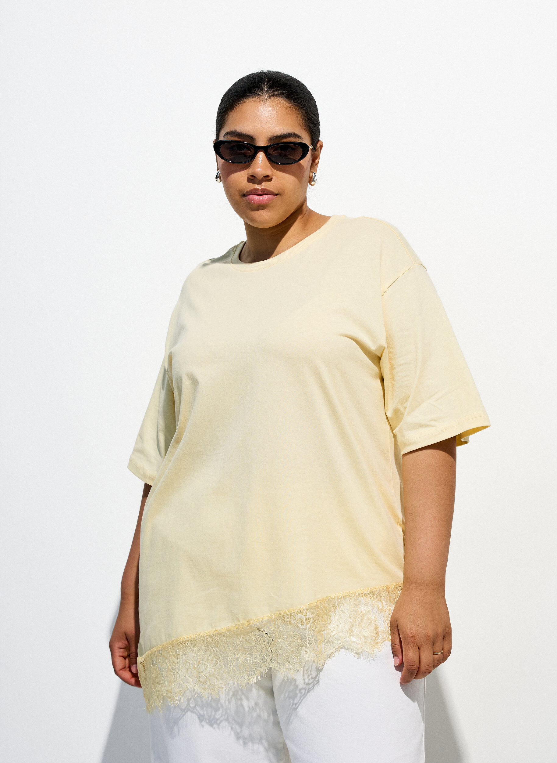 ZizziT-shirt met asymmetrische kanten zoom, Geel, Image image number 0