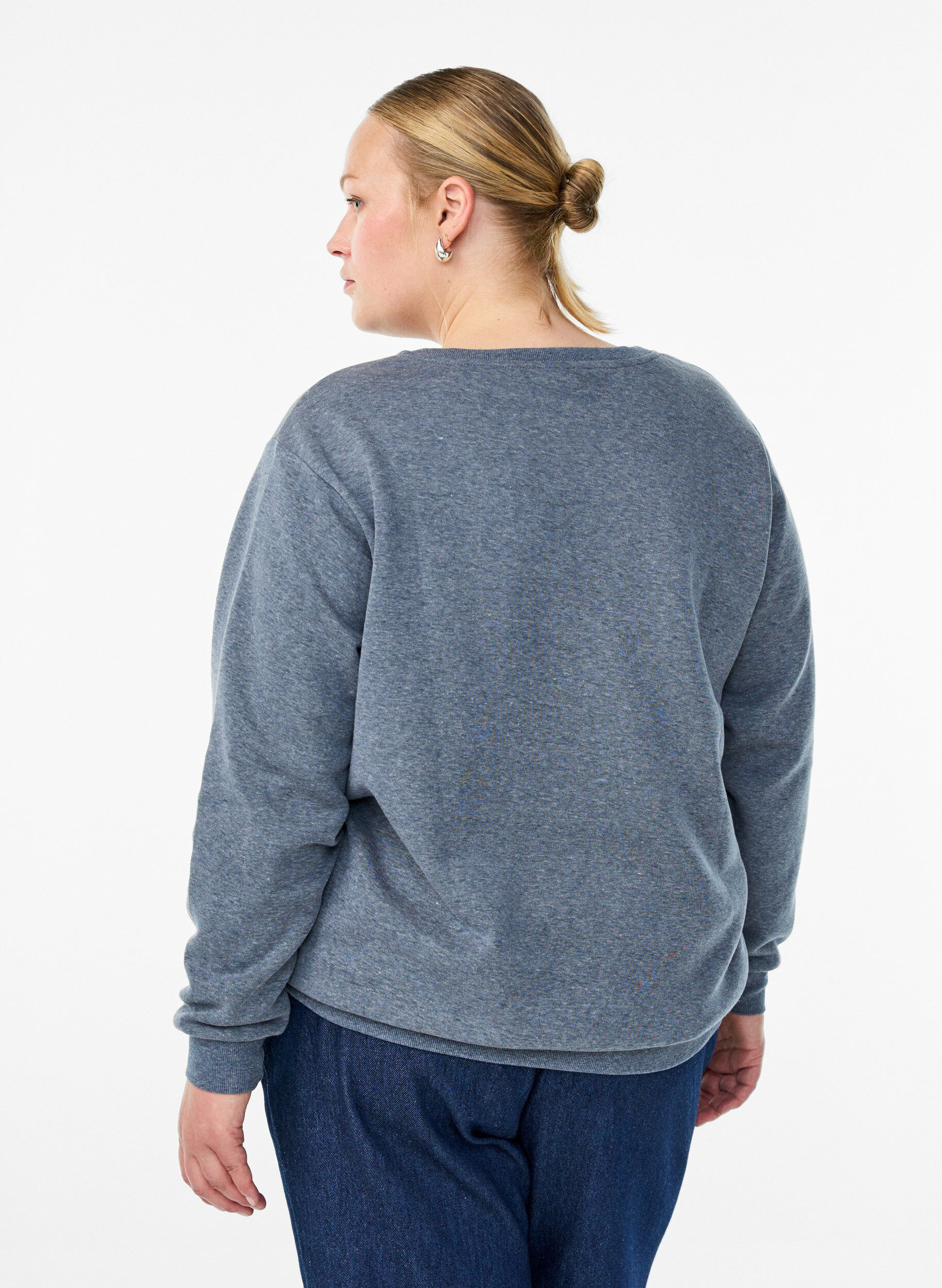 Zizzi Sweatshirt met geborduurd Milaan-motief, Grijs, Model image number 2