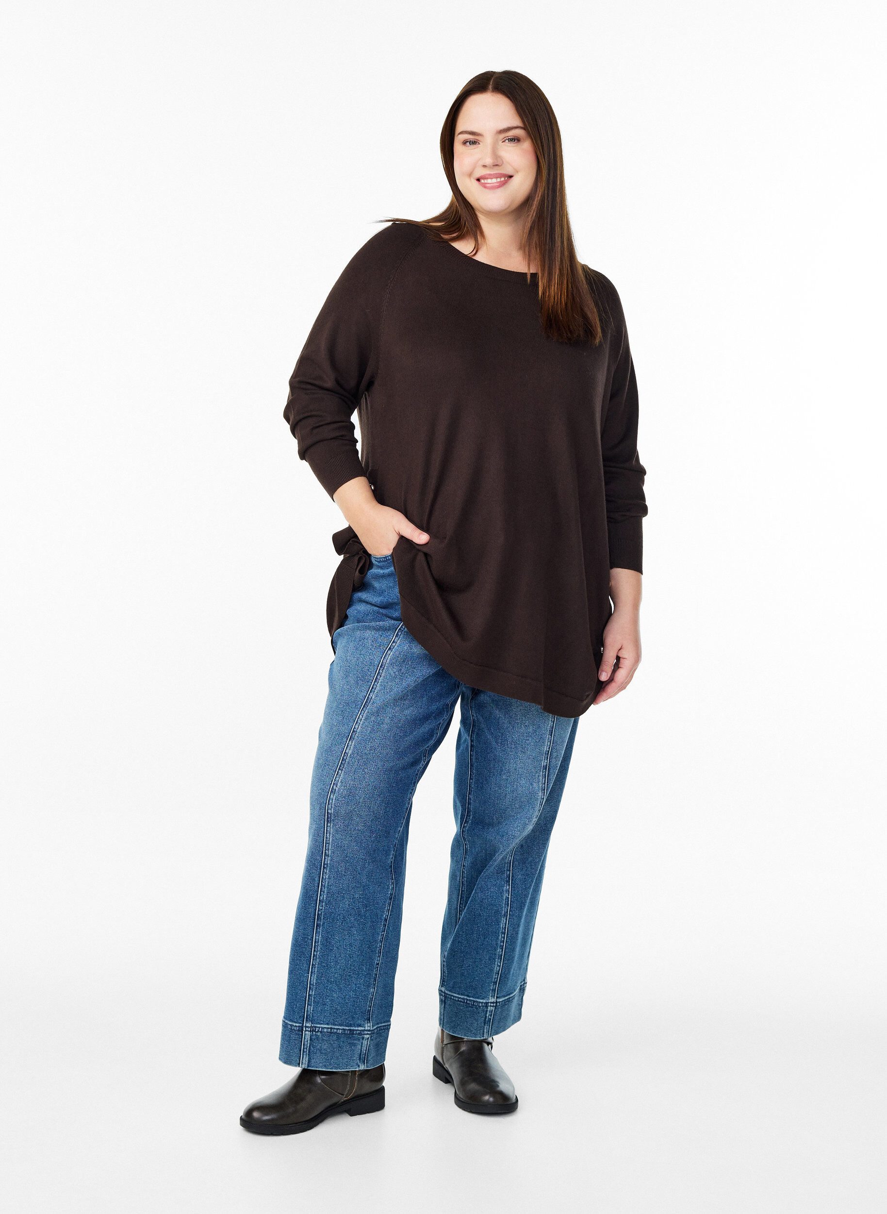 Zizzi Gebreide blouse met knoopsluiting aan de zijkant, Bruin, Model image number 1