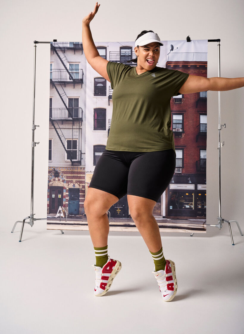 Trainings-T-shirt met V-hals, Forest Night, Image image number 0