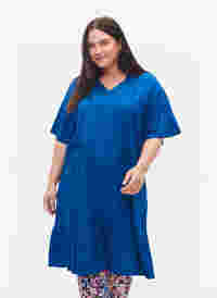 Viscose jurk met korte mouwen en v-hals, Classic Blue, Model
