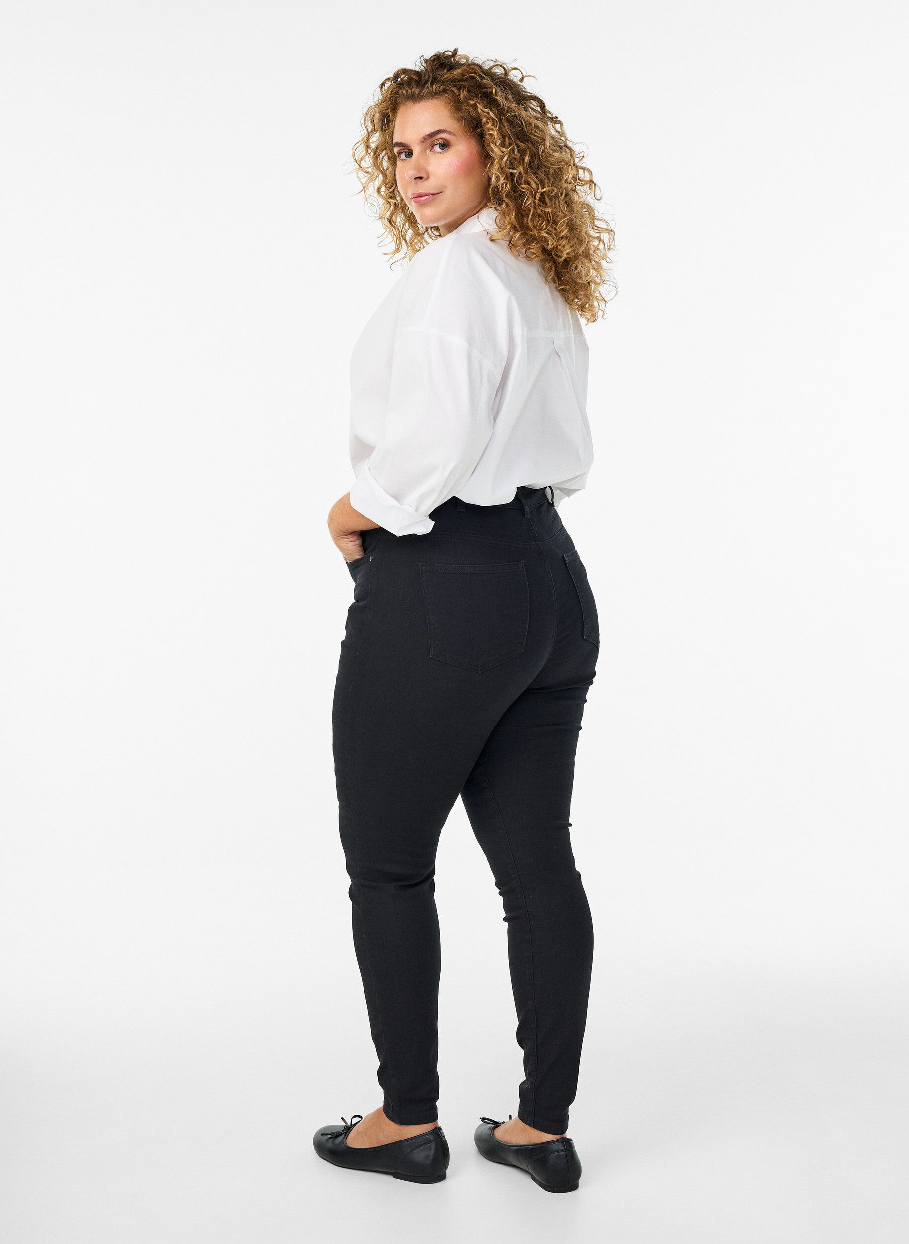 ZizziAmy super slim fit jeans met hoge taille, Zwart, Model image number 1