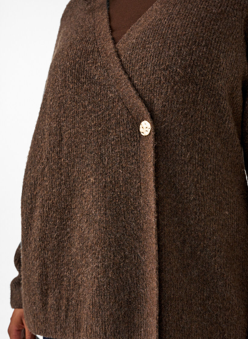 Gebreid vest met asymmetrische sluiting, Bruin, Model image number 3
