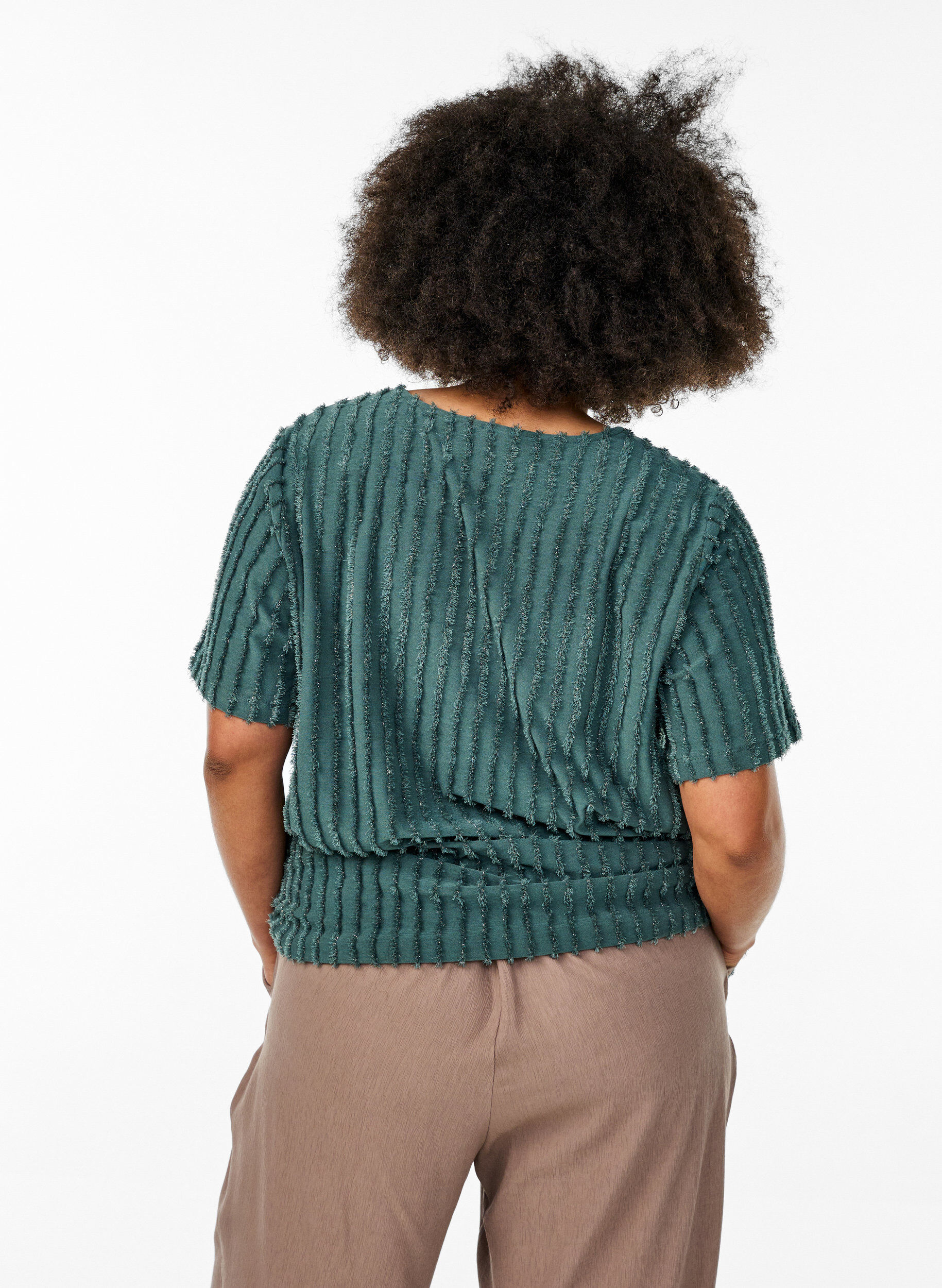 Zizzi Blouse met korte mouwen en strepentextuur, Groen, Model image number 2