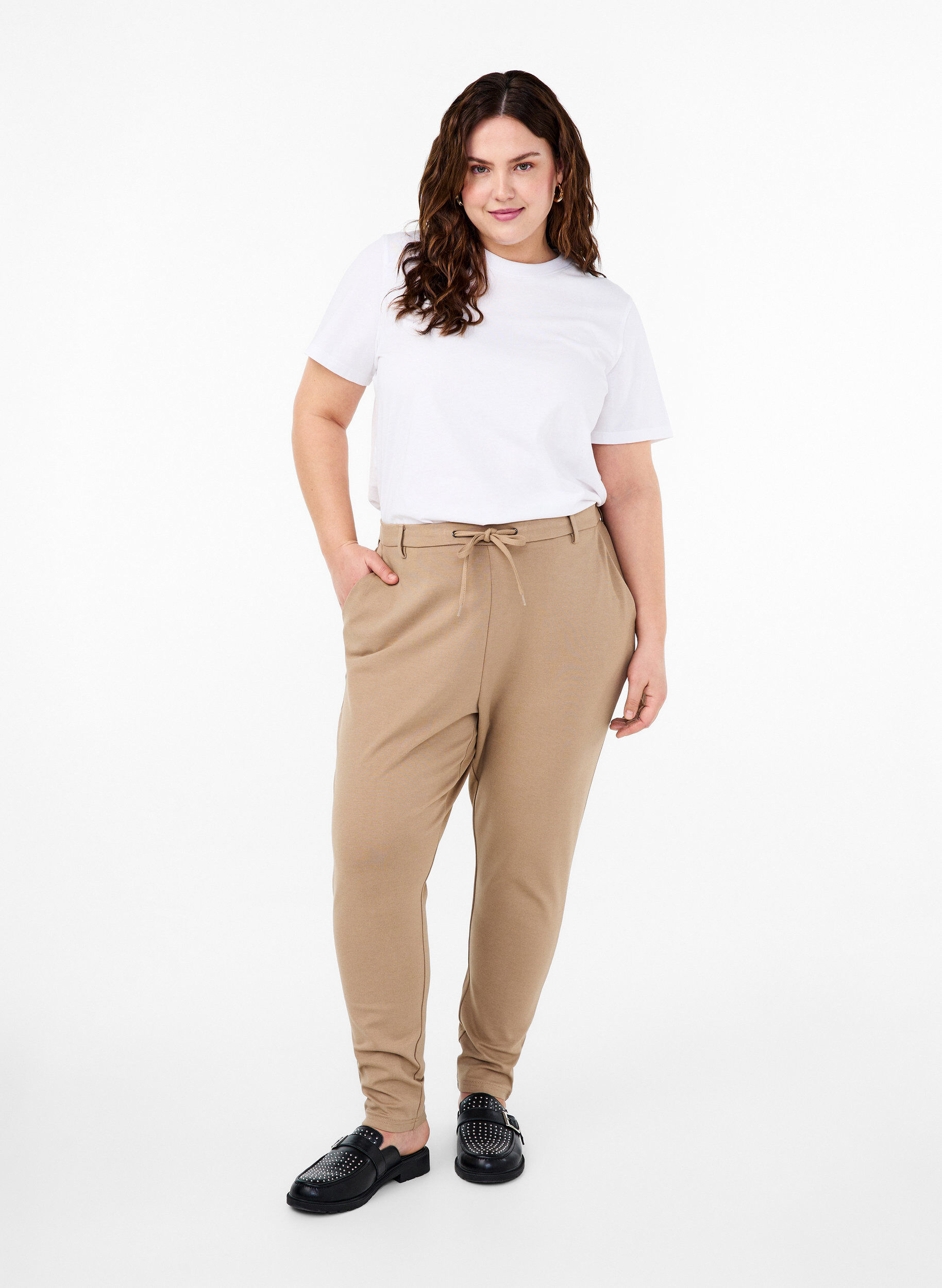 Zizzi Cropped Maddison broek, Beige, Model image number 0