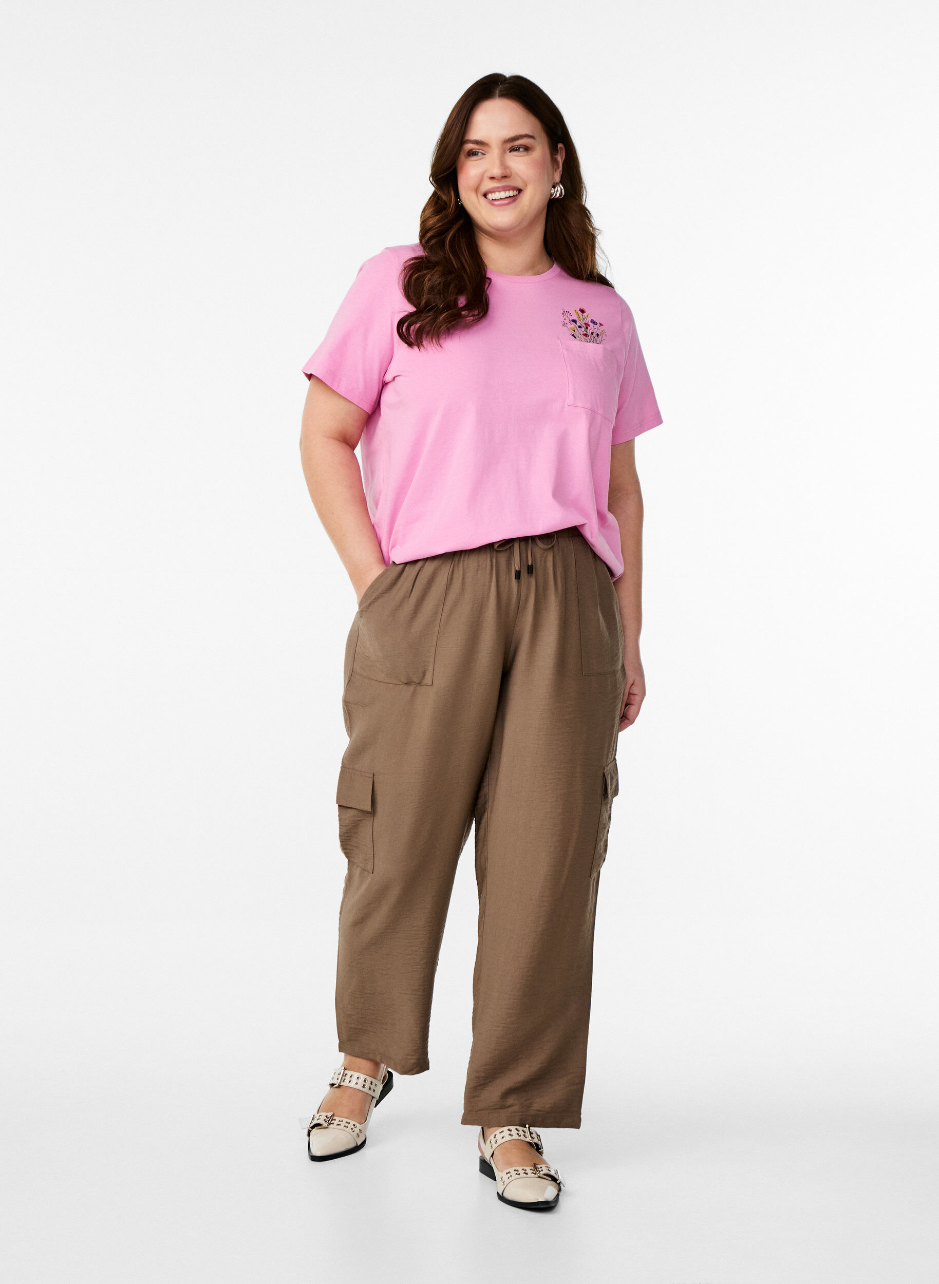 Zizzi T-shirt met borstzakje, Roze, Model image number 1